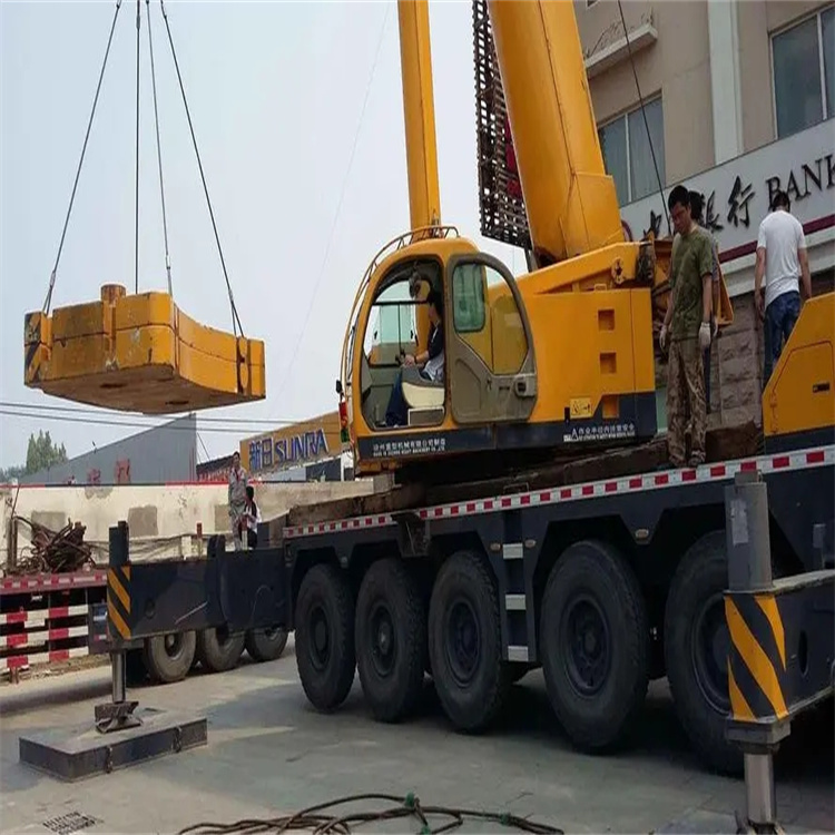 克井镇当地吊车出租|机器吊装|75吨|工厂搬迁服务